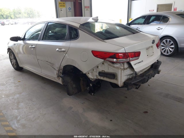 KIA Optima Lx 2016 KNAGT4L3XG5074779 Image 3