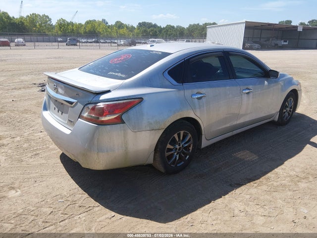 Продаж на аукціоні авто 2015 Nissan Altima 2.5 S, vin: 1N4AL3AP0FC465500, номер лоту: 45539753