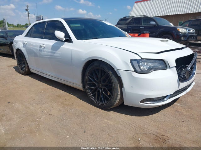 Aukcja sprzedaży 2016 Chrysler 300 300s, vin: 2C3CCABT2GH220347, numer aukcji: 45539883