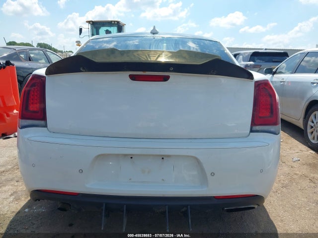 Aukcja sprzedaży 2016 Chrysler 300 300s, vin: 2C3CCABT2GH220347, numer aukcji: 45539883