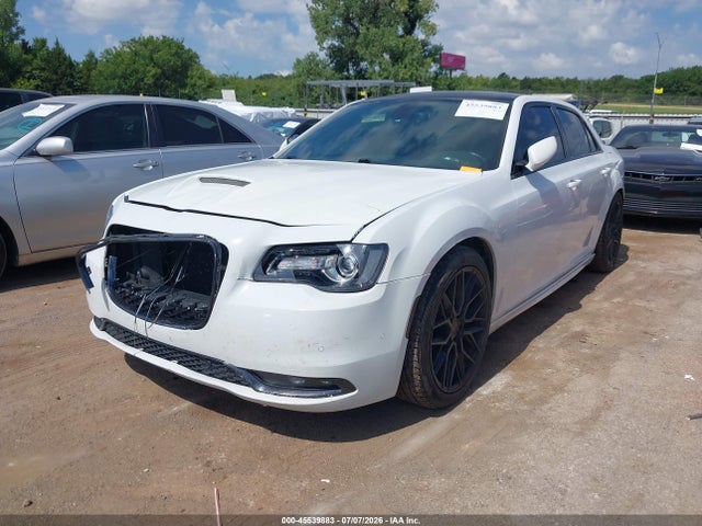 Aukcja sprzedaży 2016 Chrysler 300 300s, vin: 2C3CCABT2GH220347, numer aukcji: 45539883