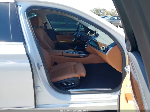 45539893 :رقم المزاد ، WBA7T2C0XMCE56525 vin ، 2021 Bmw 740i مزاد بيع