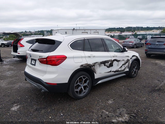 WBXHT3C30J5F88252 BMW X1 Xdrive28i