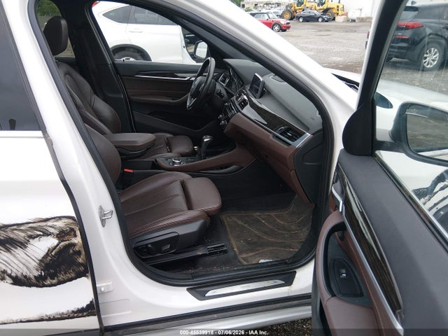 WBXHT3C30J5F88252 BMW X1 Xdrive28i