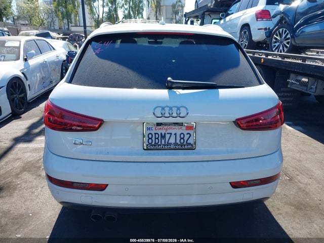 WA1HCCFS1JR013027 Audi Q3 2.0t Premium/2.0t Sport Premium