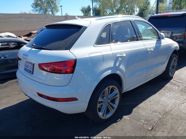 WA1HCCFS1JR013027 Audi Q3 2.0t Premium/2.0t Sport Premium