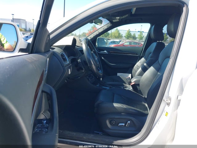 WA1HCCFS1JR013027 Audi Q3 2.0t Premium/2.0t Sport Premium