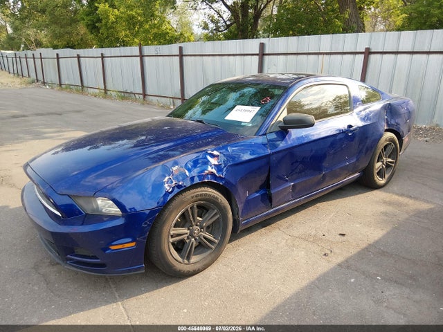Ford Mustang V6 2014 1ZVBP8AM8E5313731 Image 2