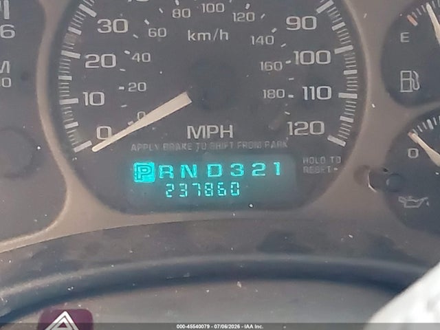 45540079 :رقم المزاد ، 1GKFK66UX1J302915 vin ، 2001 Gmc Yukon Xl 1500 Denali مزاد بيع