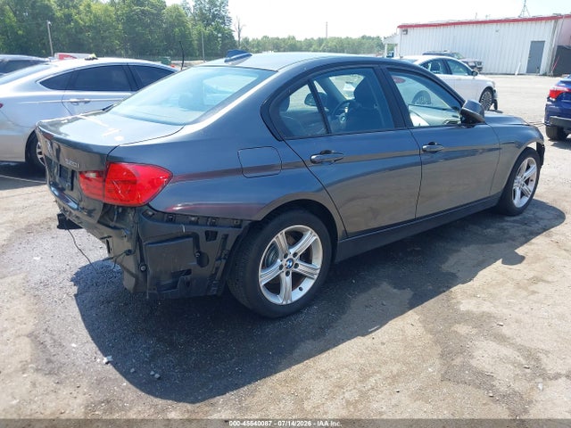 45540087 :رقم المزاد ، WBA3C3C51EP662792 vin ، 2014 Bmw 320i Xdrive مزاد بيع