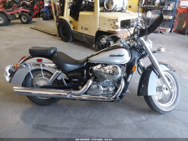 45540095 :رقم المزاد ، JH2RC504X4M000575 vin ، 2004 Honda Vt750 Ca مزاد بيع