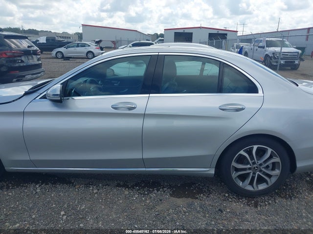 2018 Mercedes-benz C 300 მანქანა იყიდება აუქციონზე, vin: 55SWF4JB8JU240091, აუქციონის ნომერი: 45540162