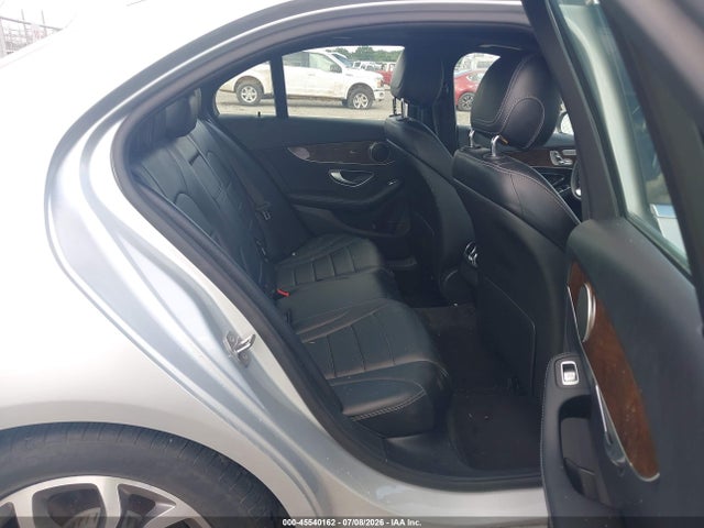 2018 Mercedes-benz C 300 მანქანა იყიდება აუქციონზე, vin: 55SWF4JB8JU240091, აუქციონის ნომერი: 45540162