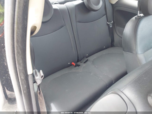 45540170 :رقم المزاد ، 3C3CFFAR2FT549873 vin ، 2015 Fiat 500 Pop مزاد بيع