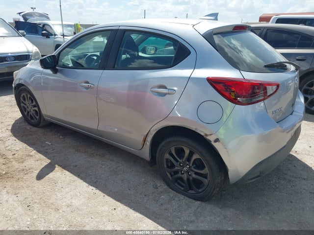 Toyota YARIS LE 2020 3MYDLBJV5LY707864 Image 3