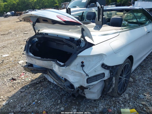 2020 Mercedes-benz C 300 მანქანა იყიდება აუქციონზე, vin: W1KWK8DBXLF989852, აუქციონის ნომერი: 45540196