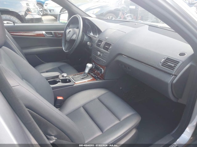45540203 :رقم المزاد ، WDDGF8BB3BR176314 vin ، 2011 Mercedes-benz C 300 Luxury 4matic/sport 4matic مزاد بيع