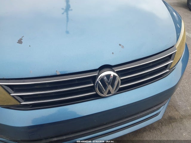 2015 Volkswagen Jetta 1.8t Se მანქანა იყიდება აუქციონზე, vin: 3VWD17AJ5FM266681, აუქციონის ნომერი: 45540248
