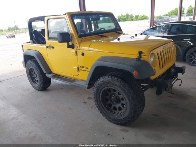 Jeep Wrangler Sport 2015 1C4AJWAG2FL611607 main image