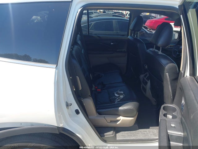 Honda PILOT LX 2019 5FNYF5H15KB020485 Image 8