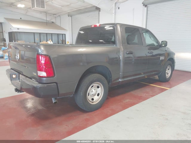 1C6RR6KG6JS250284 RAM 1500 Tradesman 4x2 5&#039;7 Box