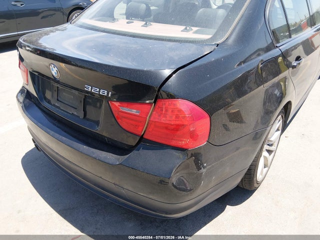 Продажа на аукционе авто 2011 Bmw 328i, vin: WBAPH7G53BNN02358, номер лота: 45540284