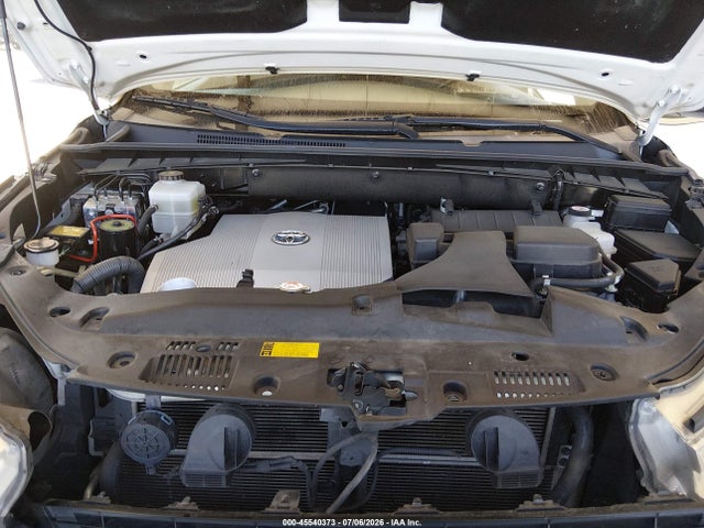 Toyota Highlander Hybrid Le 2018 5TDBGRFH5JS051109 Image 10