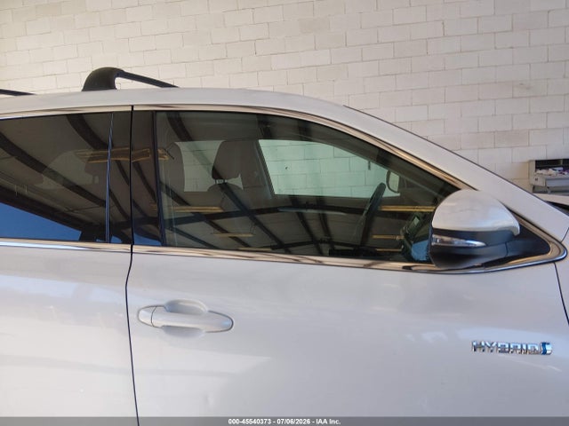 Toyota Highlander Hybrid Le 2018 5TDBGRFH5JS051109 Image 13