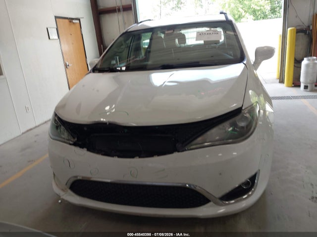 45540398 :رقم المزاد ، 2C4RC1BG9KR685364 vin ، 2019 Chrysler Pacifica Touring L مزاد بيع