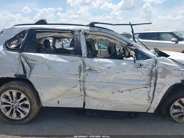 Toyota Rav4 Xle Premium 2025 2T3C1RFVXSW371005 Image 12