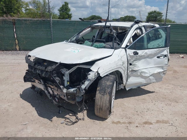 Toyota Rav4 Xle Premium 2025 2T3C1RFVXSW371005 Image 2