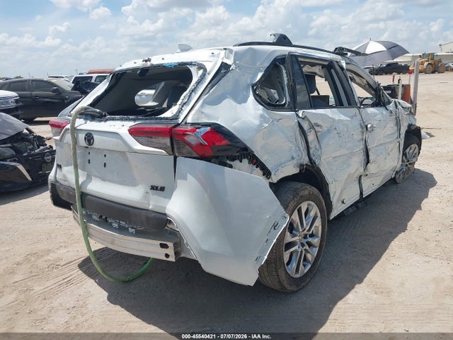 Toyota Rav4 Xle Premium 2025 2T3C1RFVXSW371005 Image 4