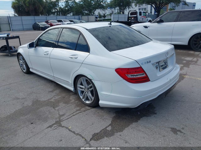 2014 Mercedes-benz C 250 Sport მანქანა იყიდება აუქციონზე, vin: WDDGF4HB0EG253687, აუქციონის ნომერი: 45540533