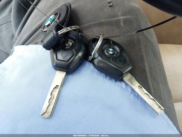 Продажа на аукционе авто 2004 Bmw 325i, vin: WBAEV334X4KL61833, номер лота: 45540543