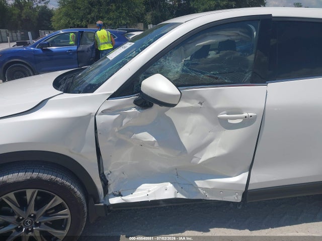 2021 Mazda Cx-5 Signature მანქანა იყიდება აუქციონზე, vin: JM3KFBEY1M0384501, აუქციონის ნომერი: 45540581