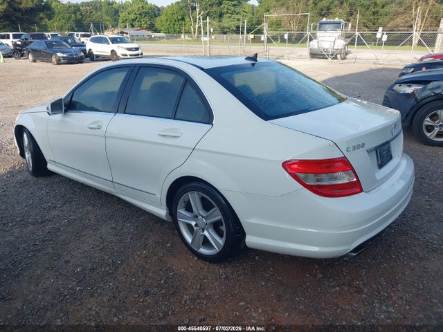 2010 Mercedes-benz C 300 Luxury/sport მანქანა იყიდება აუქციონზე, vin: WDDGF5EB3AR121967, აუქციონის ნომერი: 45540597