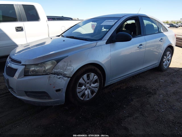 1G1PA5SG3E7218993 Chevrolet Cruze Ls Auto