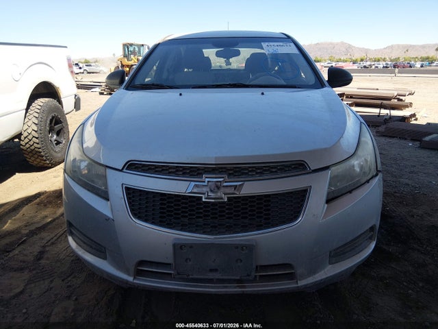 1G1PA5SG3E7218993 Chevrolet Cruze Ls Auto
