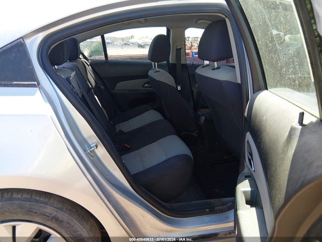 1G1PA5SG3E7218993 Chevrolet Cruze Ls Auto