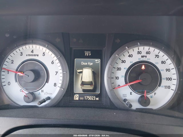 5TDXK3DC0GS747197 Toyota Sienna Se 8 Passenger