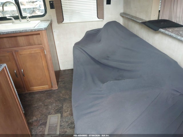 Продаж на аукціоні авто 2015 Keystone R 2600tb, vin: 4YDT26021F3151042, номер лоту: 45540693