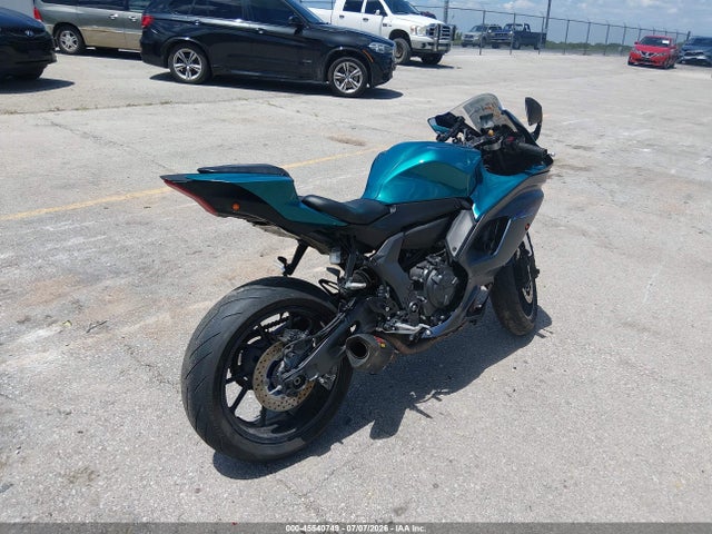 Yamaha Yzfr7 2023 JYARM38E8PA006447 Image 4