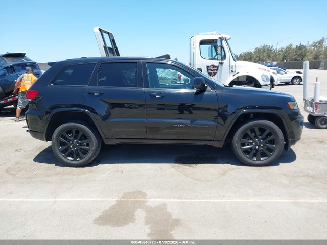 1C4RJFAG1JC477667 Jeep Grand Cherokee Altitude 4x4