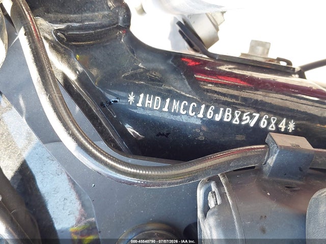 45540790 :رقم المزاد ، 1HD1MCC16JB857684 vin ، 2018 Harley-davidson Flrt Free Wheeler مزاد بيع