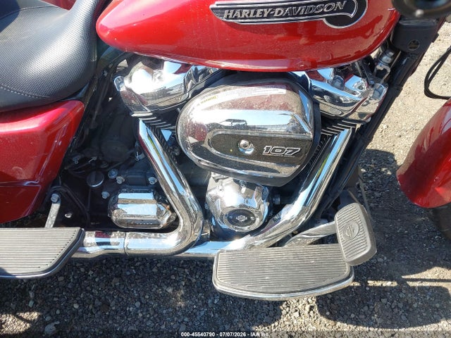 45540790 :رقم المزاد ، 1HD1MCC16JB857684 vin ، 2018 Harley-davidson Flrt Free Wheeler مزاد بيع