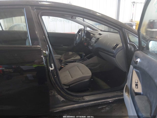 KIA FORTE LX 2014 KNAFX4A67E5047954 Image 2