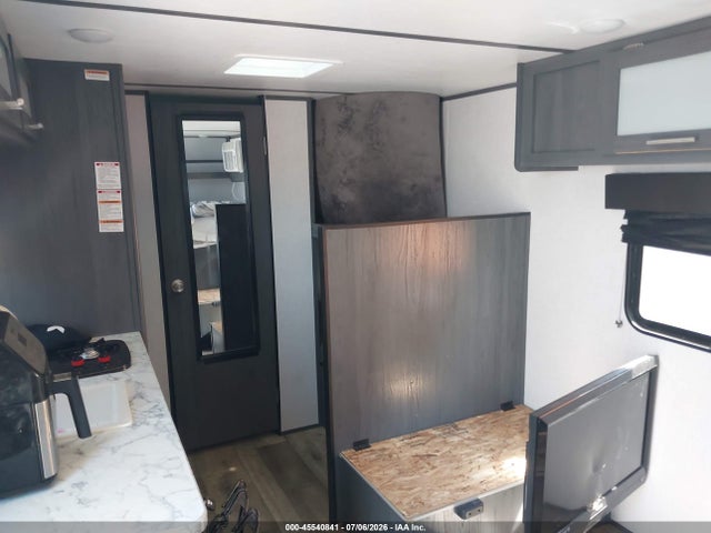 2022 Keystone Rv Aspen Trail მანქანა იყიდება აუქციონზე, vin: 4YDTATG15NJ924295, აუქციონის ნომერი: 45540841