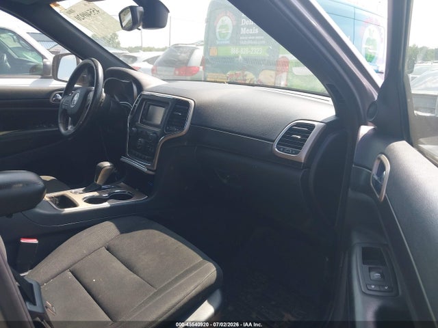 Продажа на аукционе авто 2017 Jeep Grand Cherokee Laredo, vin: 1C4RJFAG4HC746190, номер лота: 45540920