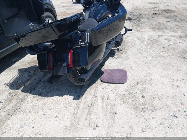 Harley-Davidson FLTRX 2025 1HD1KH71XSB609209 Image 3