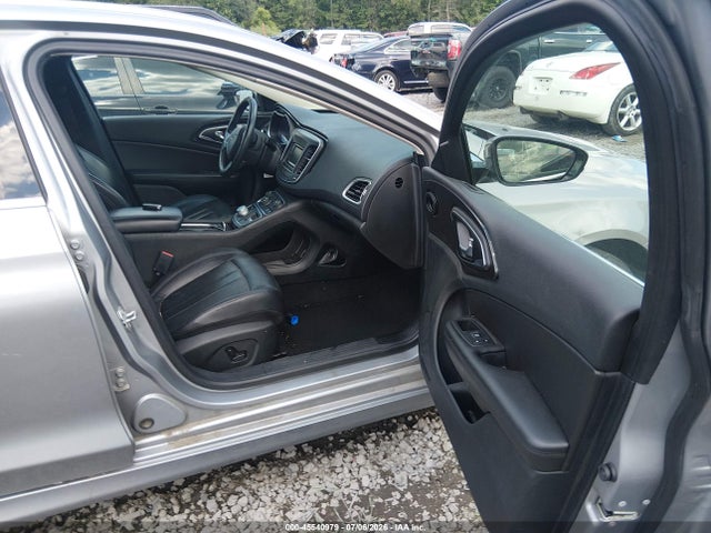 45540979 :رقم المزاد ، 1C3CCCCB4FN603309 vin ، 2015 Chrysler 200 C مزاد بيع